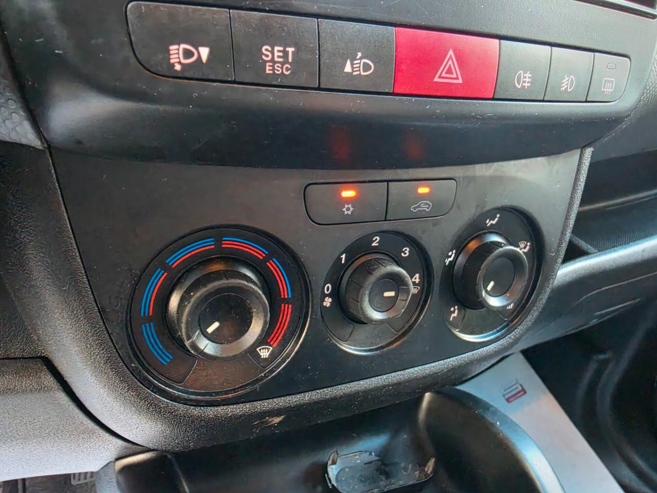 Fiat Dobló 1,6 diesel 11/2013 Cv105