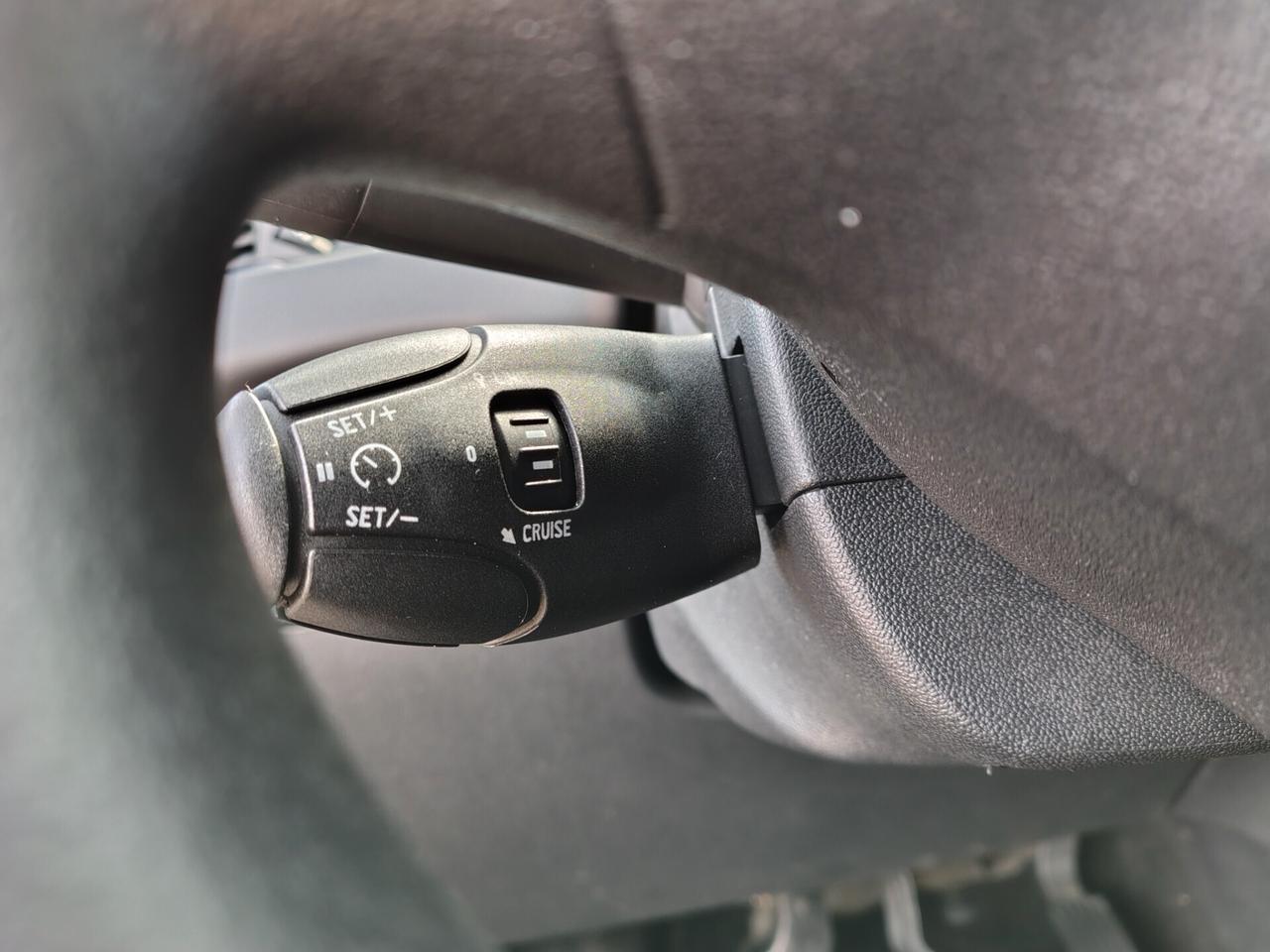 Peugeot 208 PureTech 82 5 porte Allure