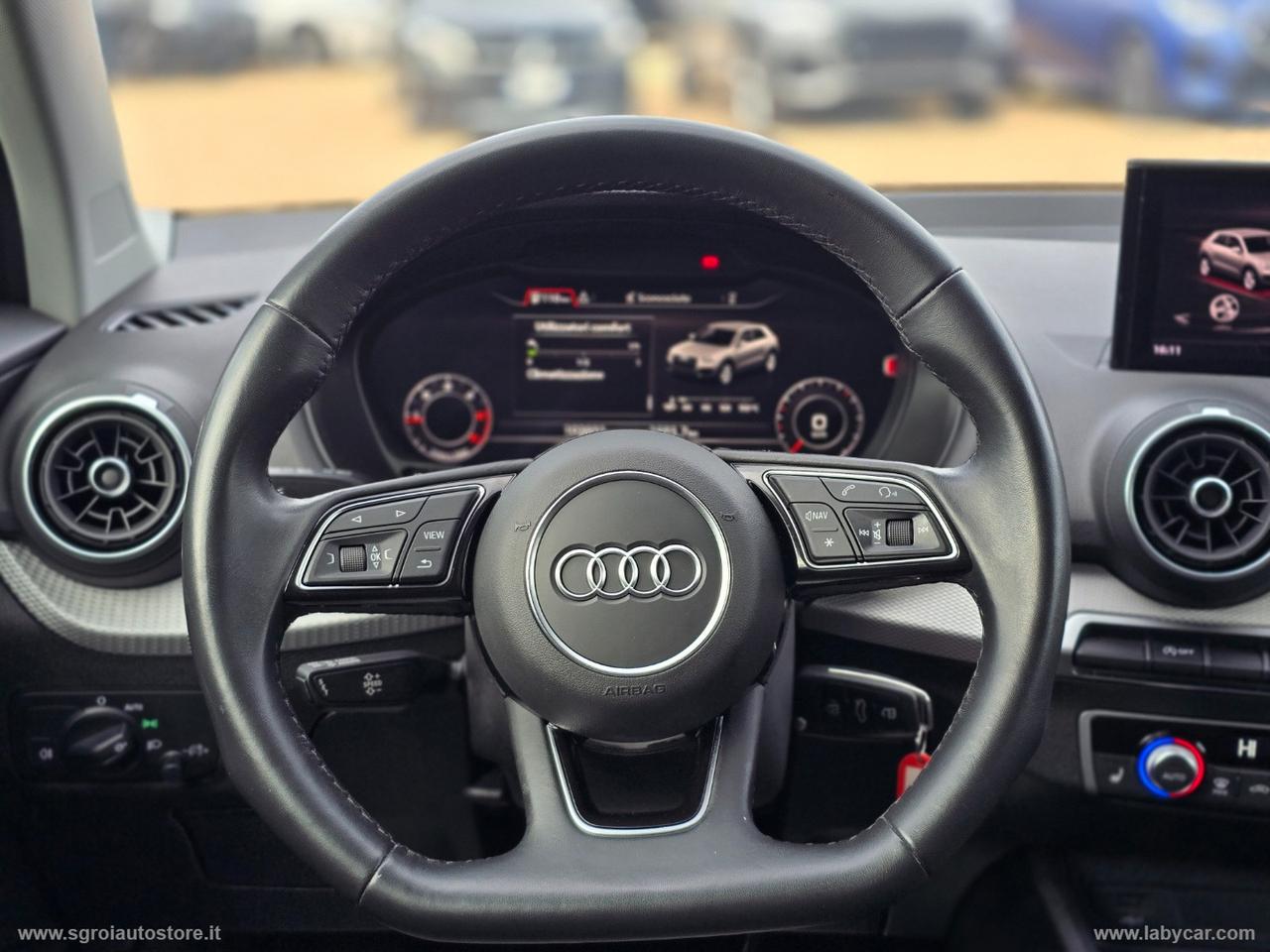 AUDI Q2 30 TDI S line Edition