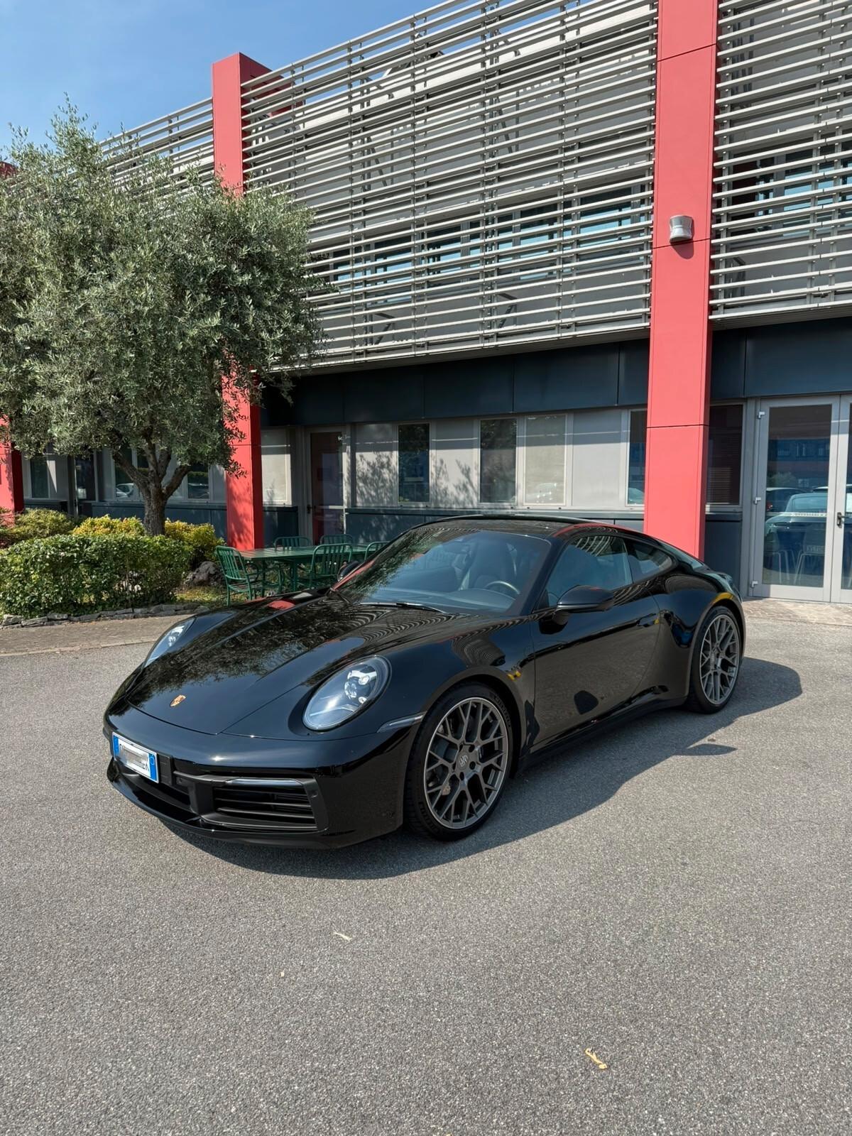 Porsche 911 Carrera 992 Coupe 385 CV PDK