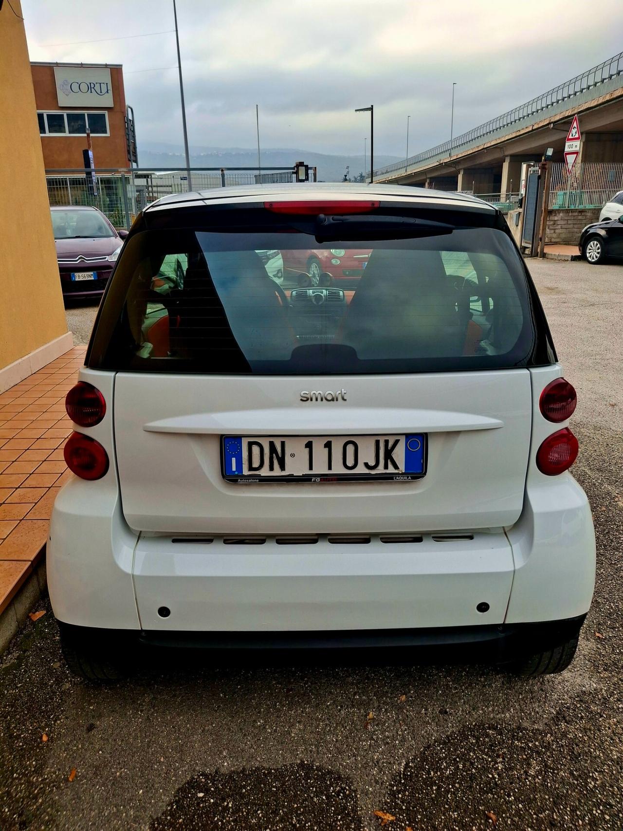 Smart ForTwo 1000 52 kW coupé pure