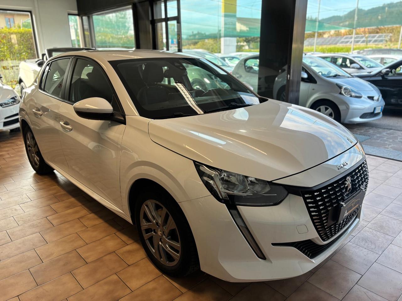 Peugeot 208 1.2 puretech *PER NEOPATENTATI*CINGHIA FATTA