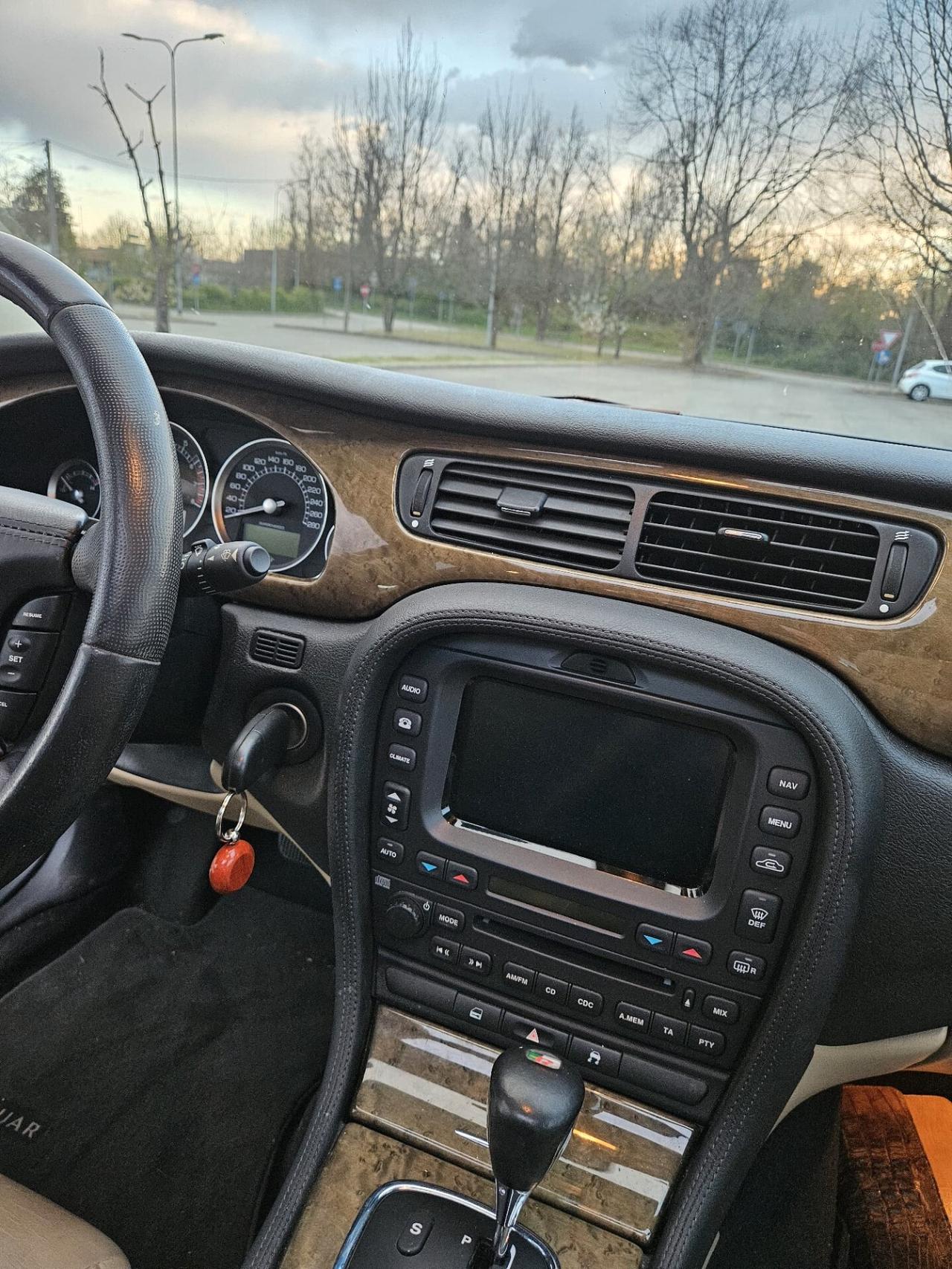 Jaguar S-Type 4.2 V8 cat R Super Charged