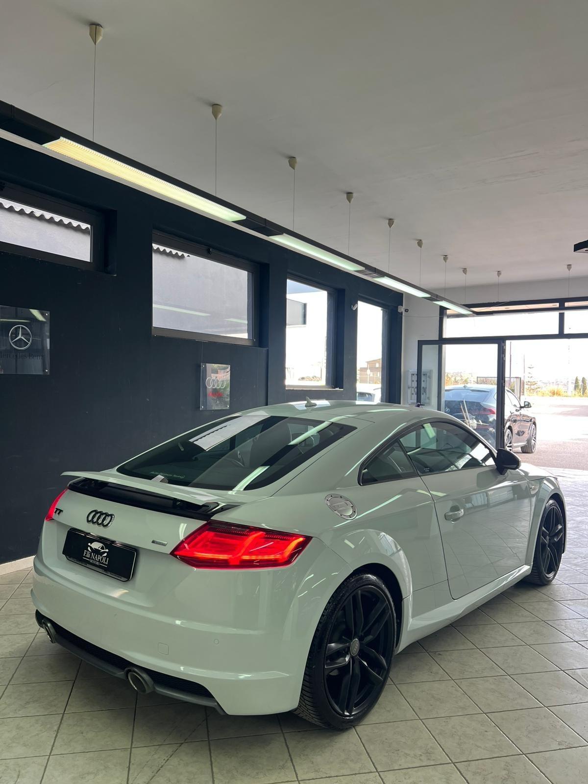 Audi TT Coupé 2.0 TDI ultra S line