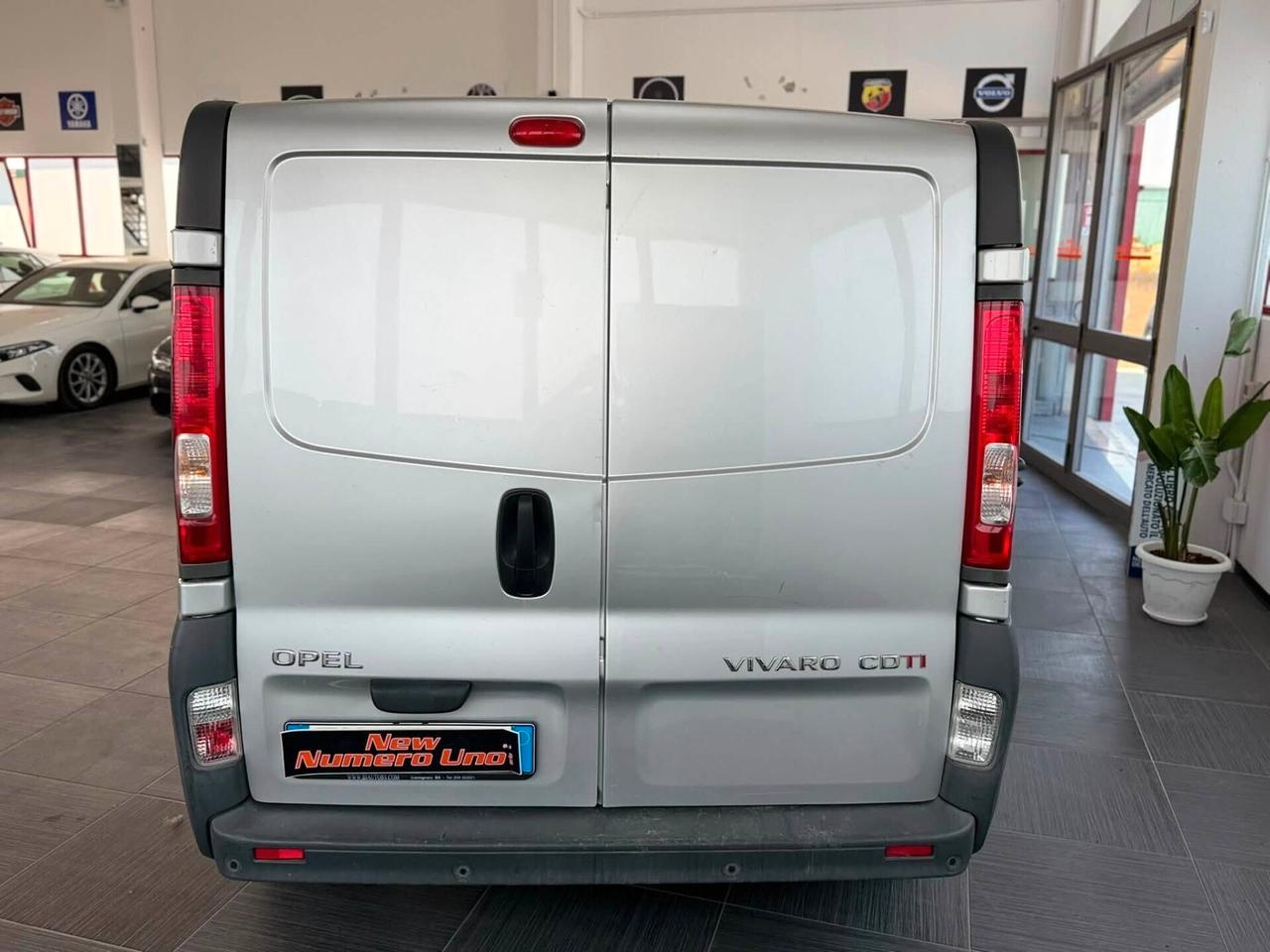 Opel Vivaro 2.9 115cv CDTI doppia cabina 6 Posti autocarro 2014