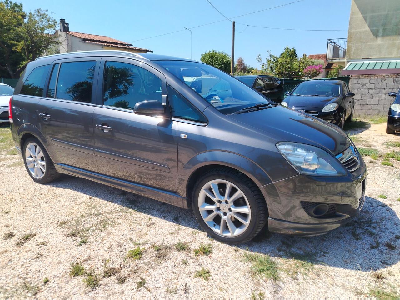 Opel Zafira 1.8 16V VVT Easytronic Cosmo