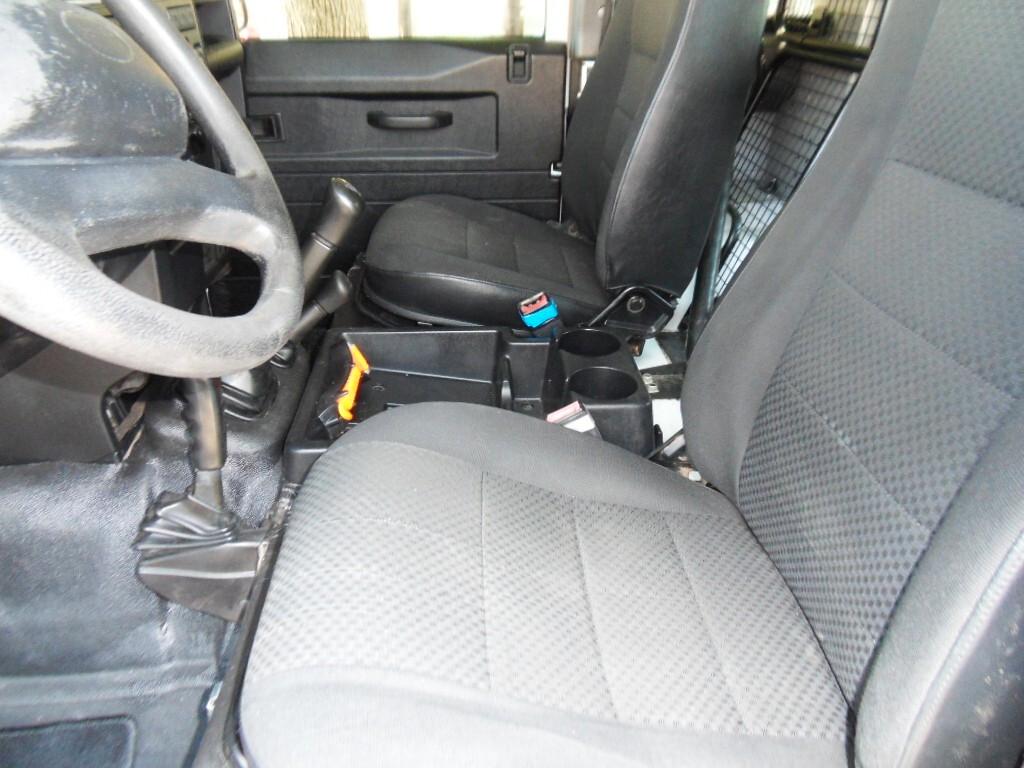 Land Rover Defender 90 2.2 TD4 Station Wagon N1