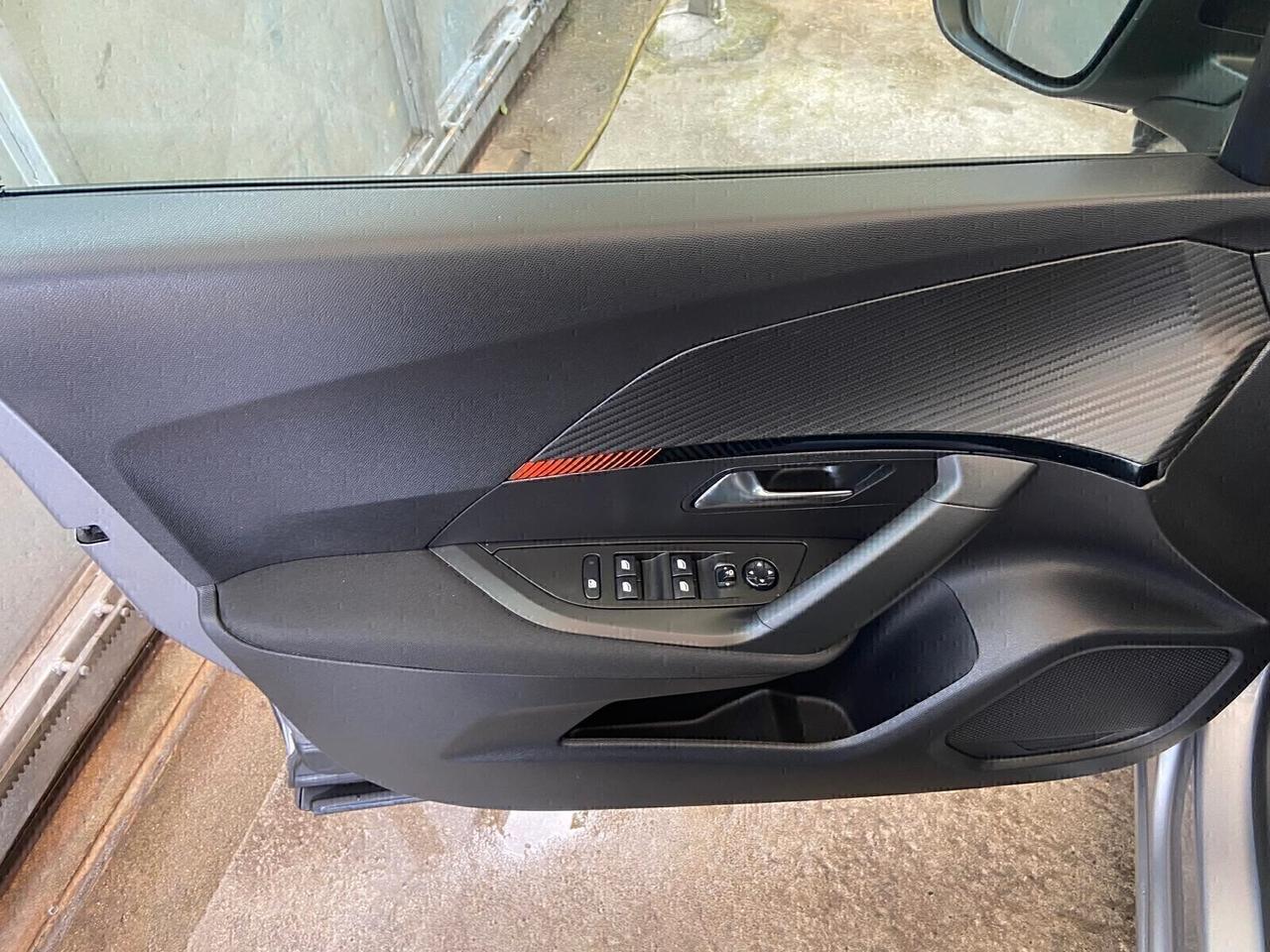 Peugeot 2008 PureTech 130 S&S EAT8 Active Pack