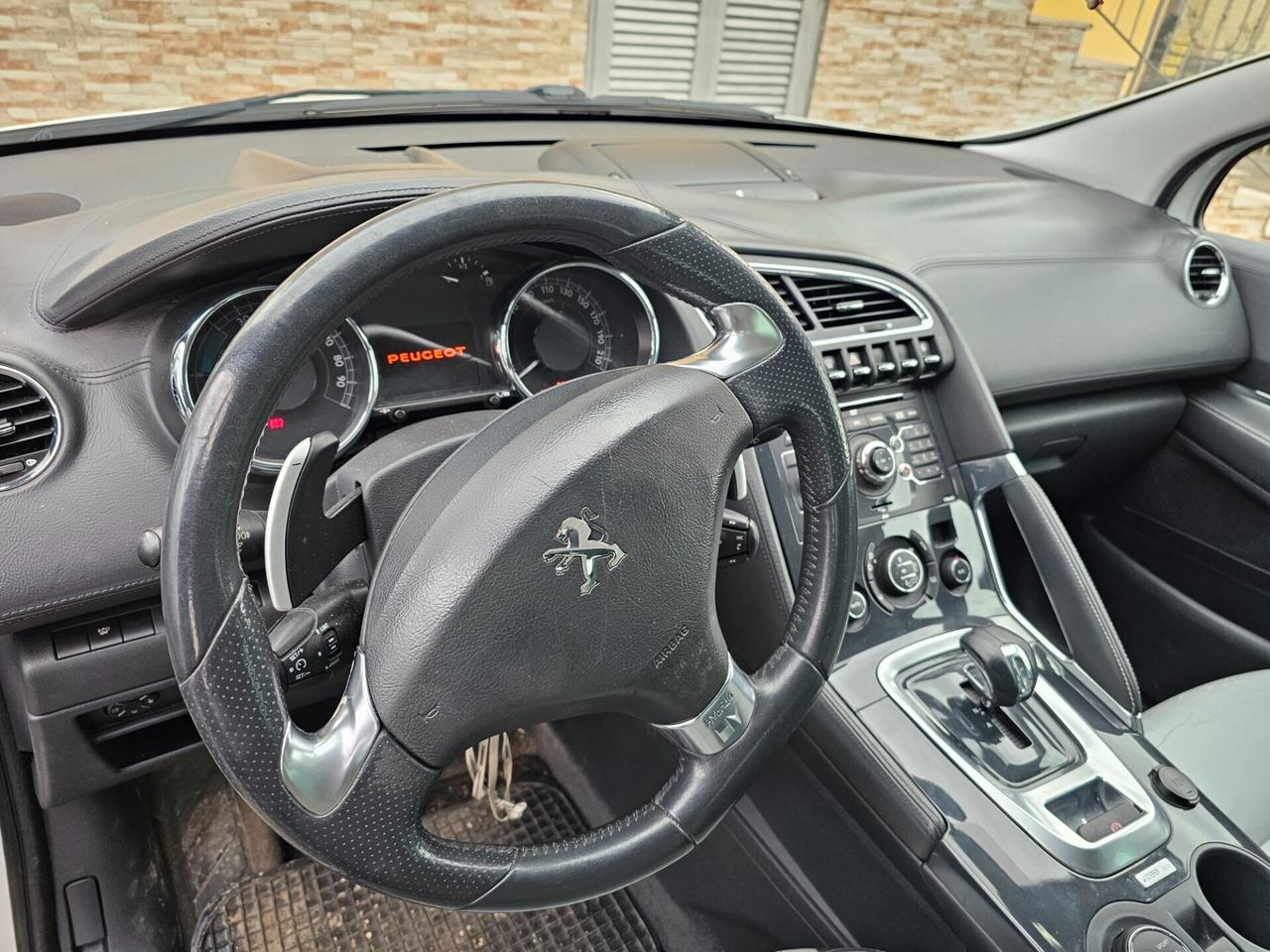 Peugeot 3008 HYbrid4 99g BATTERIA ROTTA