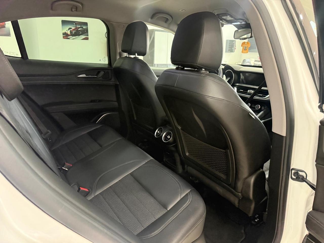 Alfa Romeo Stelvio 2.2 Turbodiesel 210 CV AT8 Q4 Business