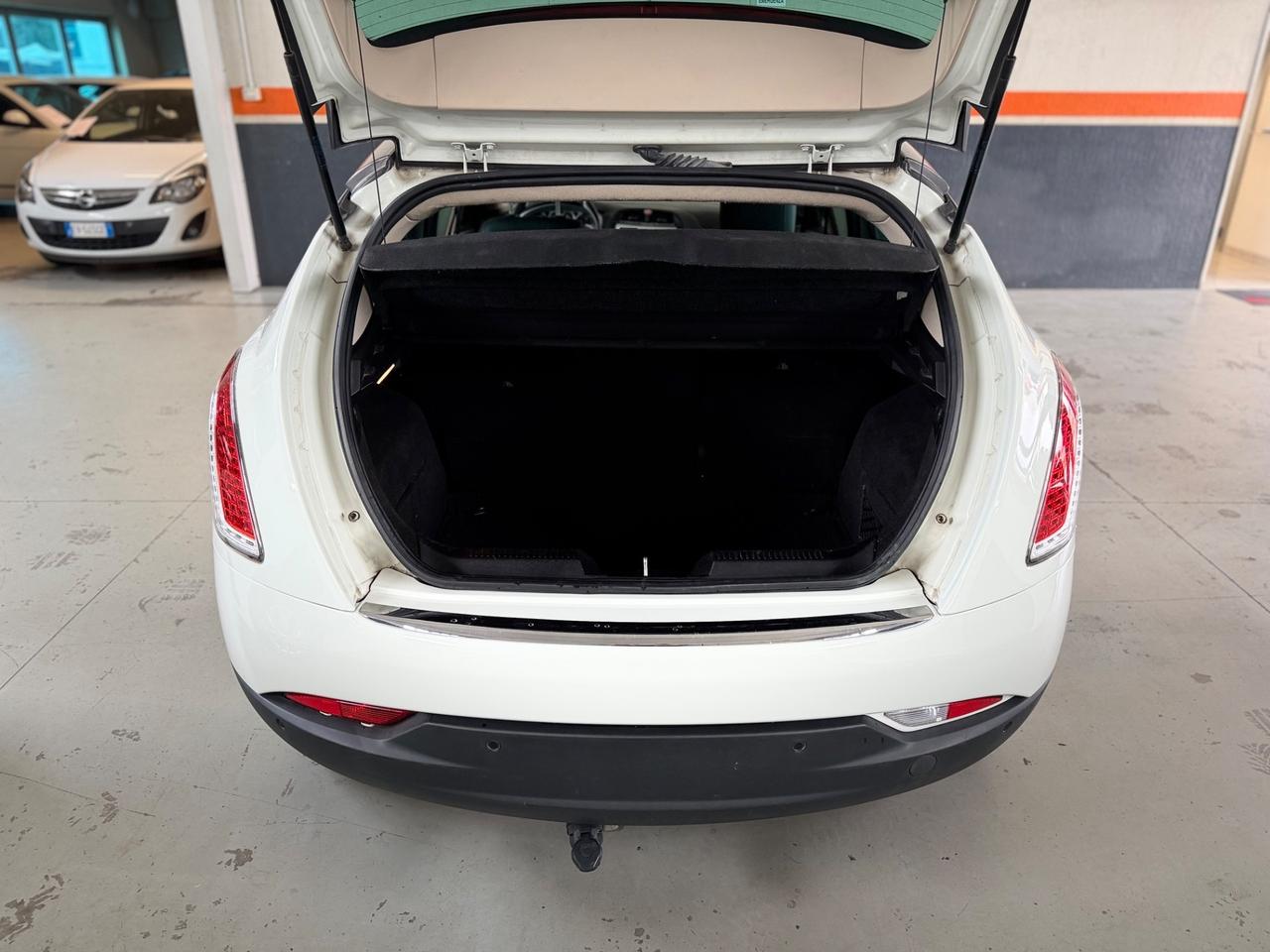 Lancia Delta 1.6 MJT DPF 105 CV Silver NEOPATENTATI GANCIO TRAINO