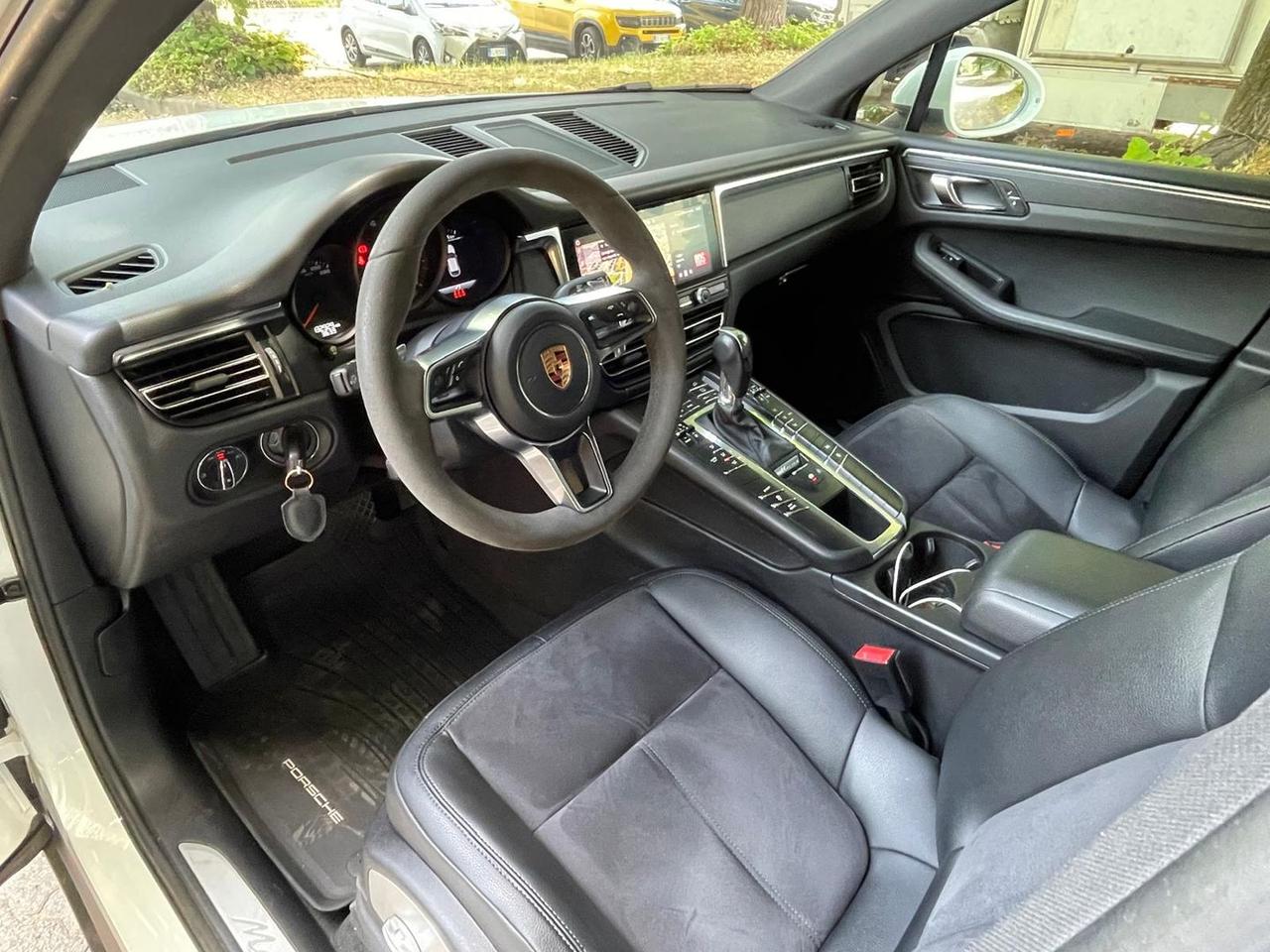 Porsche Macan -- 2.0 PDK 245CV #11341