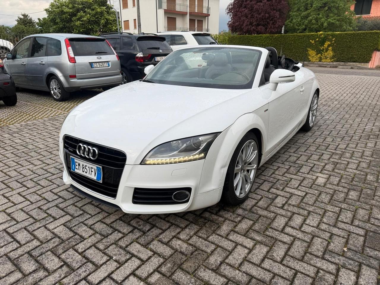 Audi TT Roadster 2.0 TDI quattro 4x4