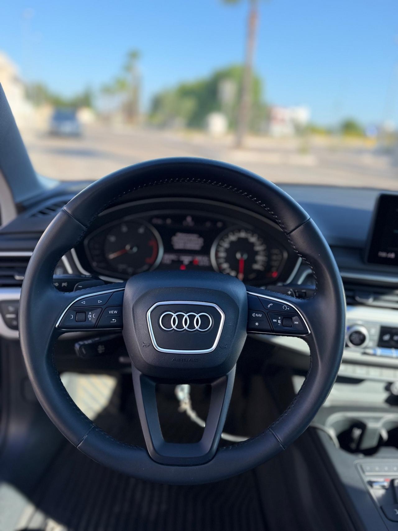Audi A4 30 TDI S tronic Design