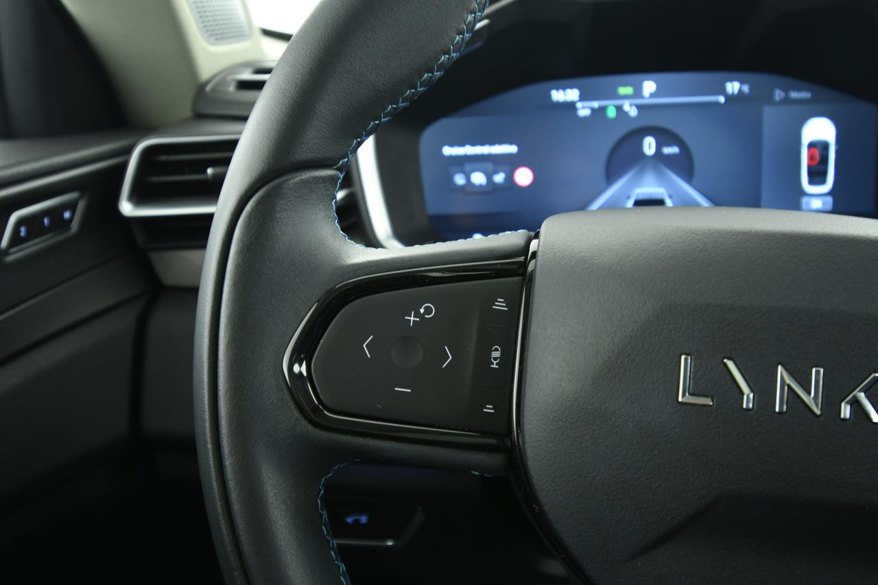 Lynk & Co 01 1.5 td phev auto TETTO PANO+ACC+CAMERA 360+APP CONNECT
