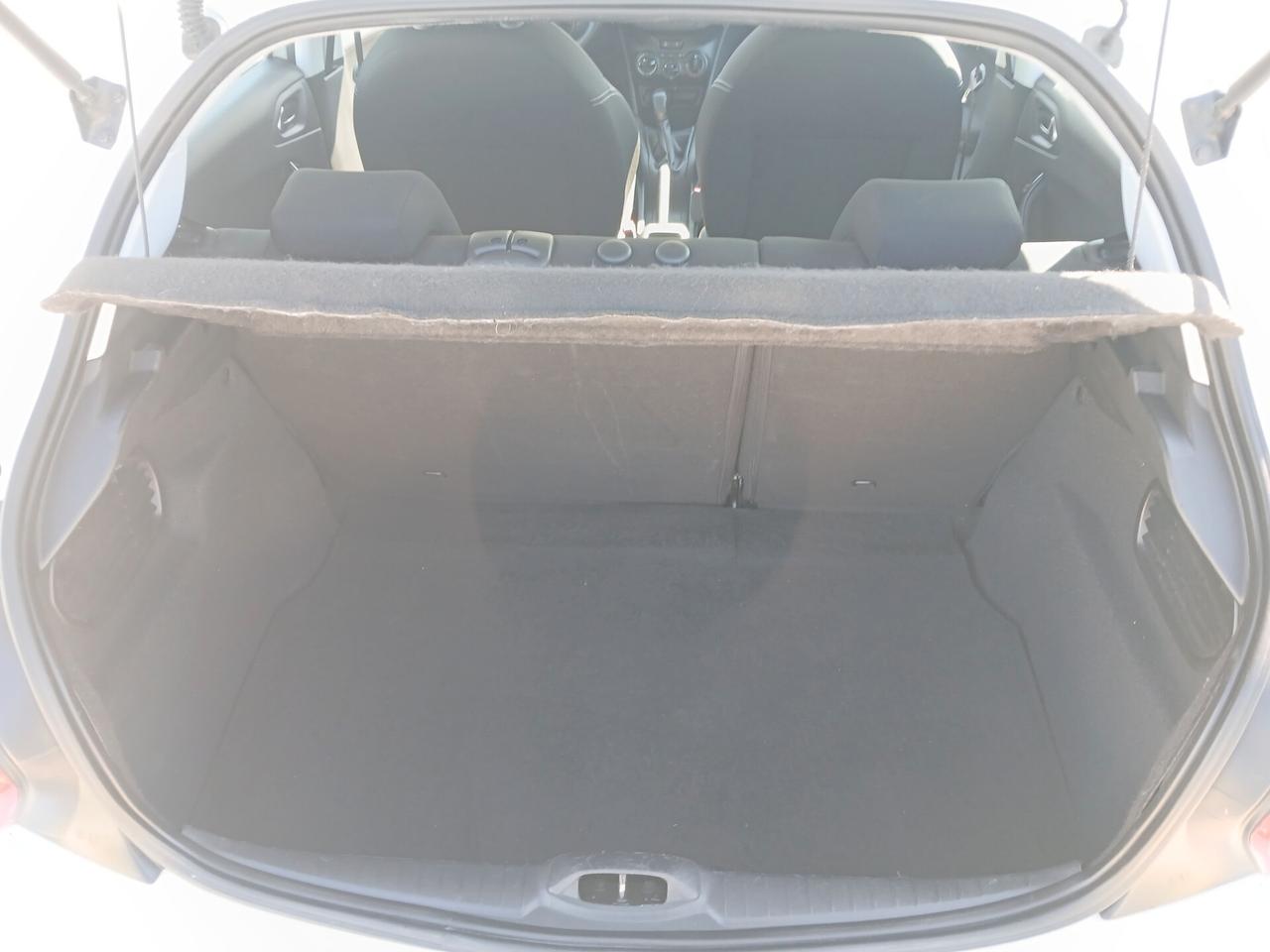 Peugeot 208 AUTOCARRO 4 POSTI N1 2019