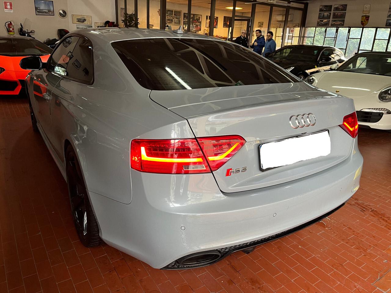 Audi RS5 4x4 v8 450cv