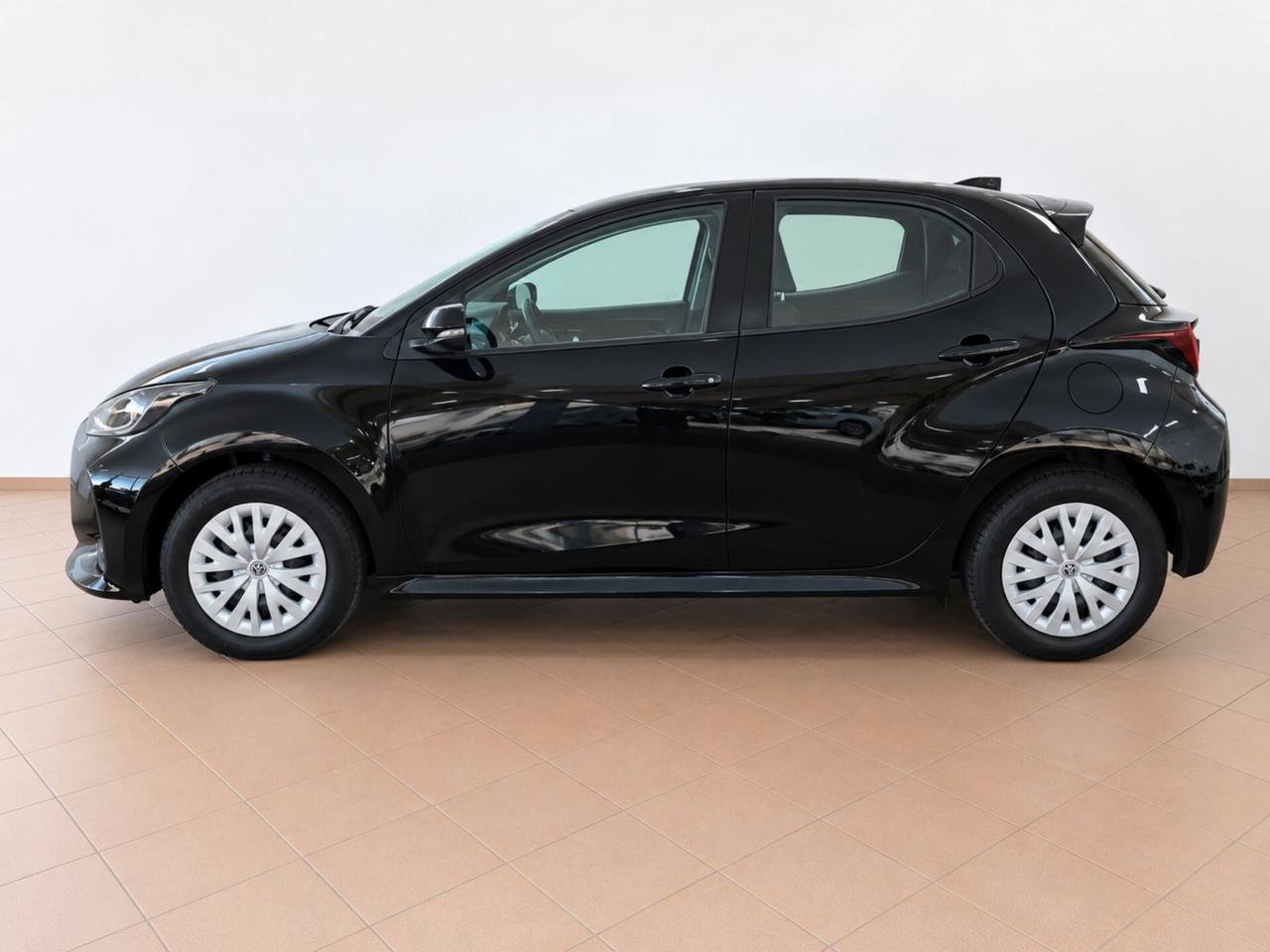 ---IN ARRIVO--- Toyota Yaris 1.5 Hybrid 5 porte Business