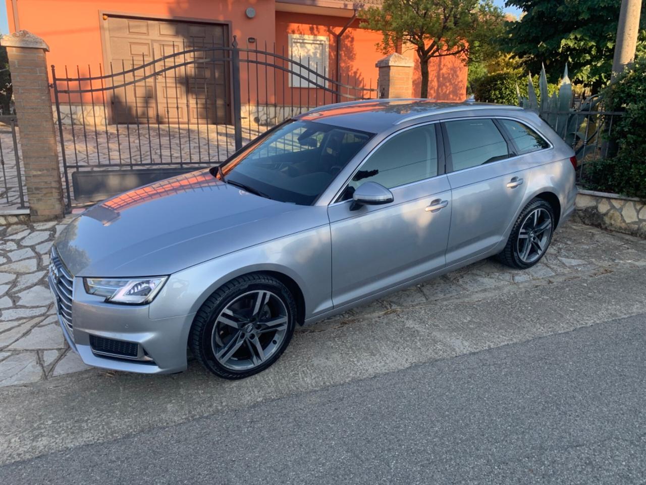Audi A4 Avant 2.0 TDI 150 CV S tronic Business Sport