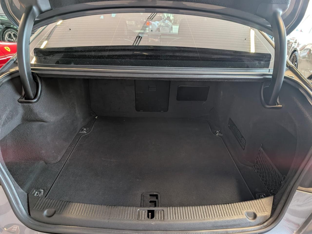 Audi A8 3.0 TDI 262 CV ultra quattro tiptronic