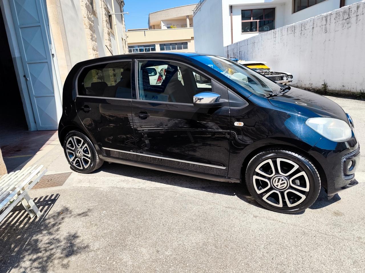 Volkswagen up! 1.0 75 CV 5p. high ASG