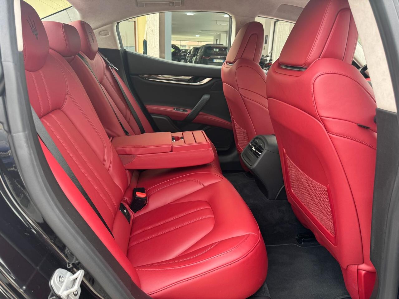Maserati Ghibli GRANSPORT 3.0 V6 250cv - UNICO PRO