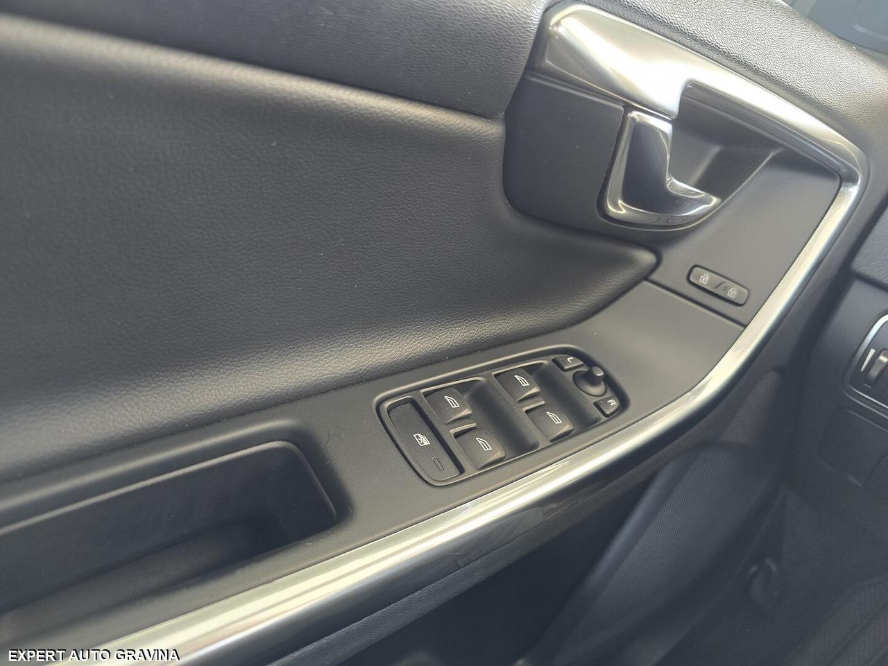 VOLVO V60 D2 2.0cc 120cv