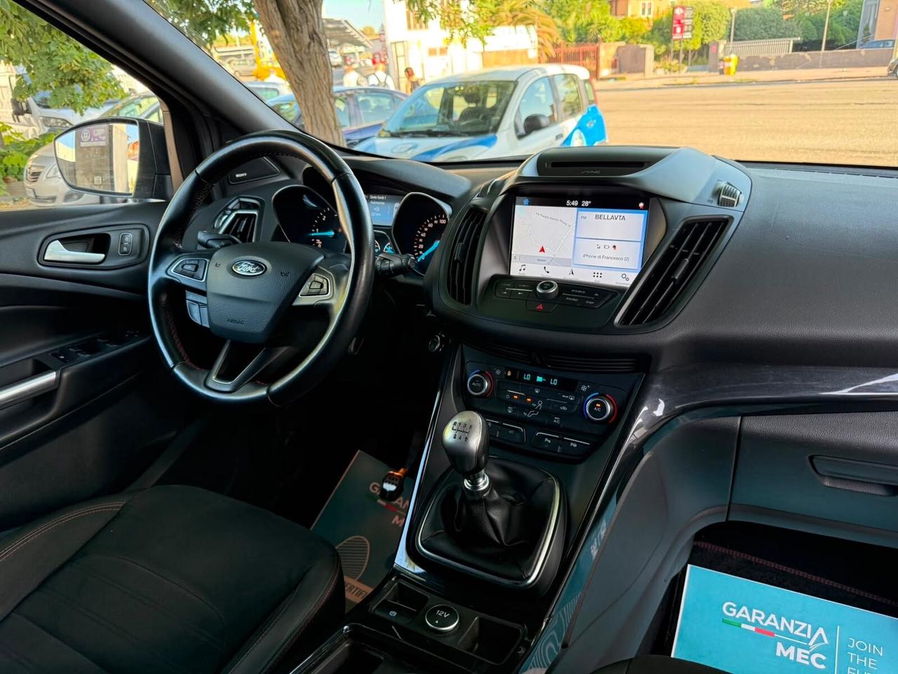 Ford Kuga 1.5 TDCI ST LINE
