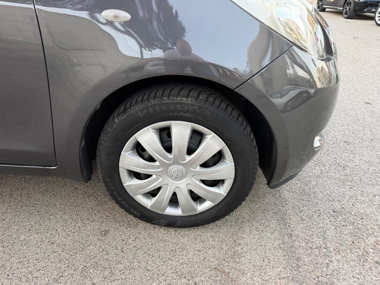 Toyota Yaris 1.3 benzina 87 cv 2008