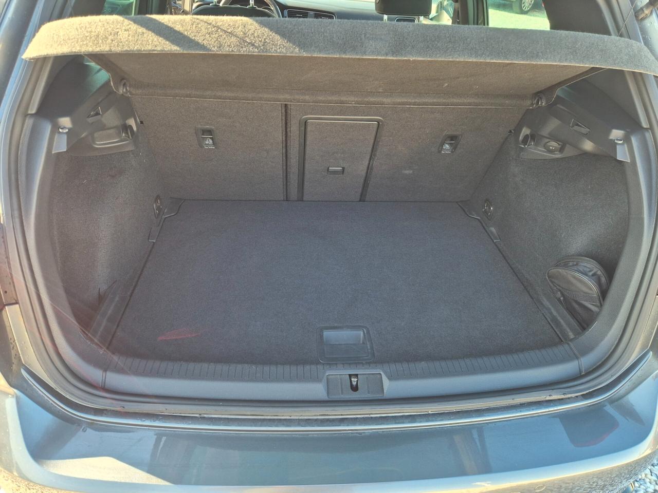 Volkswagen Golf R-line 69400 km