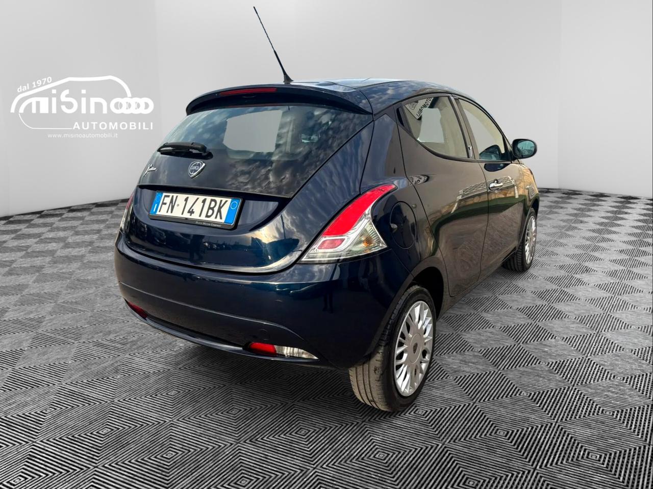 Lancia Ypsilon 1.2 69 CV 5 porte Platinum