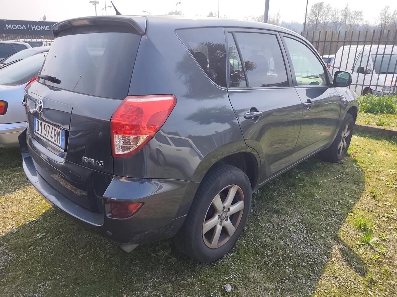 Toyota RAV 4 RAV4 2.2 D-4D 136 CV DPF