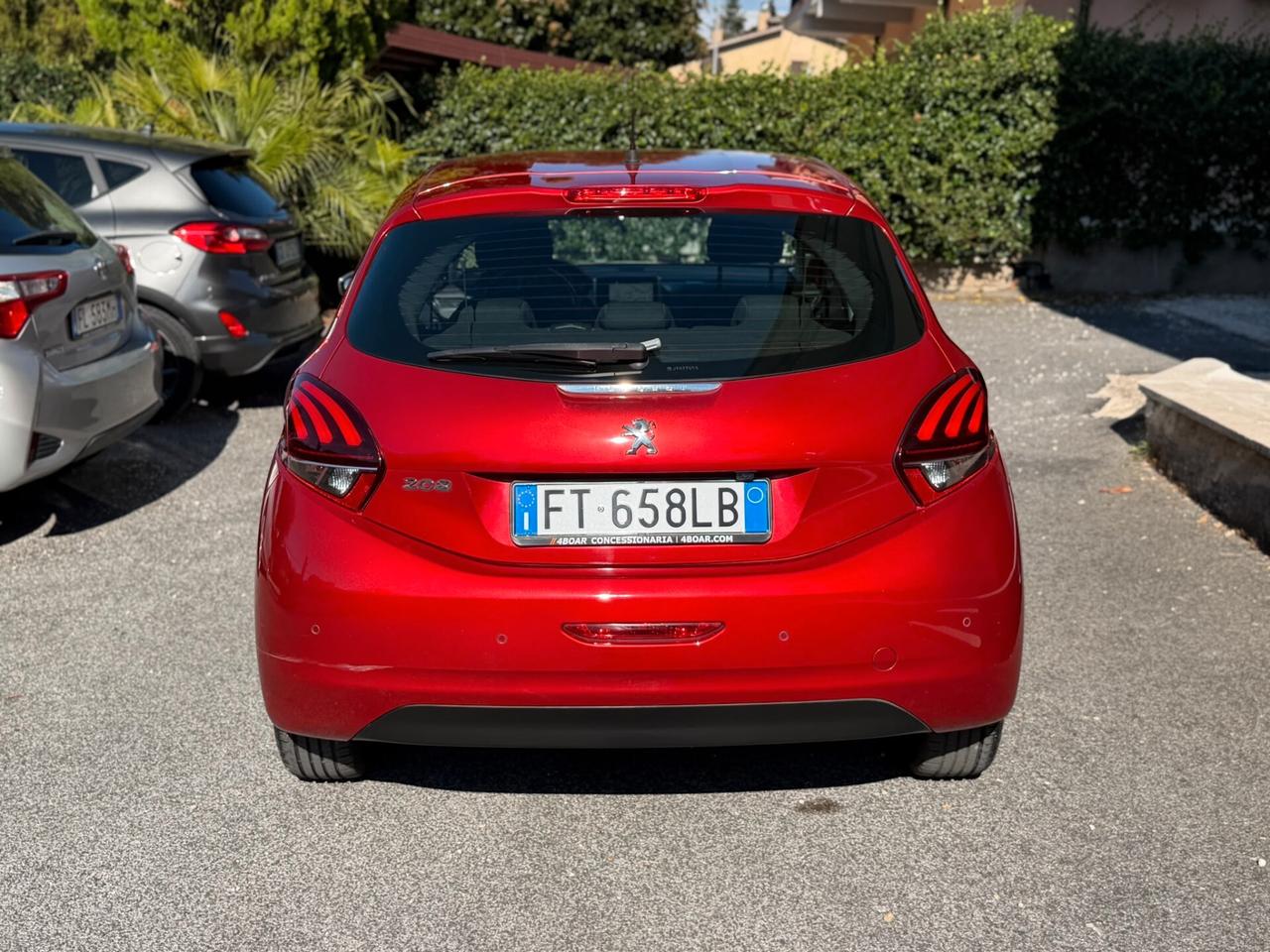 Peugeot 208 PureTech 82 - FULL OPT
