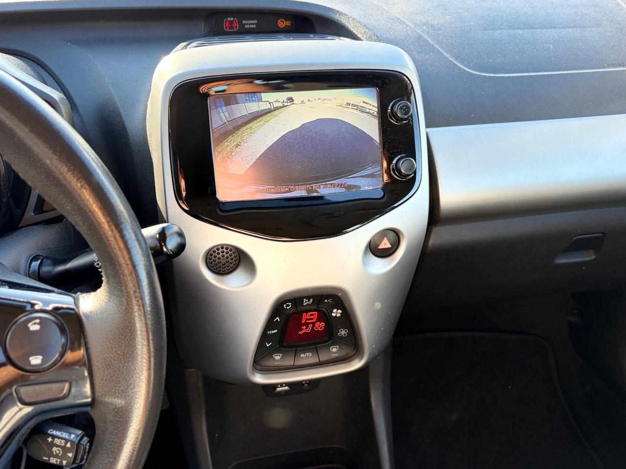 Toyota Aygo 1.0 benzina 2014 5 porte