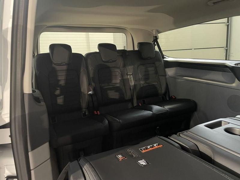 Ford Tourneo Custom 320 2.0 EcoBlue 150CV PL Titanium