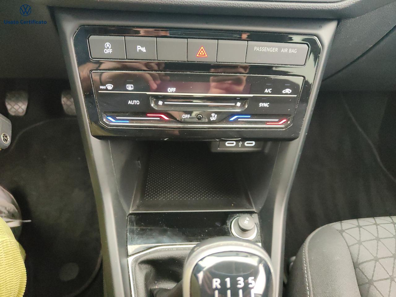 VOLKSWAGEN T-Cross - T-Cross 1.0 TSI Sport
