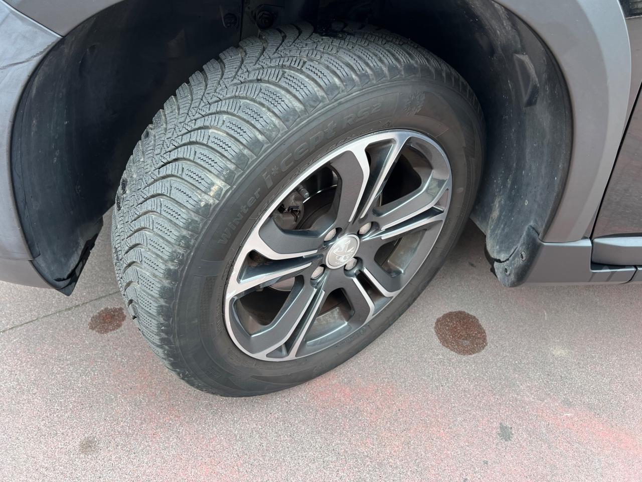 Peugeot 2008 BlueHDi 100 Allure