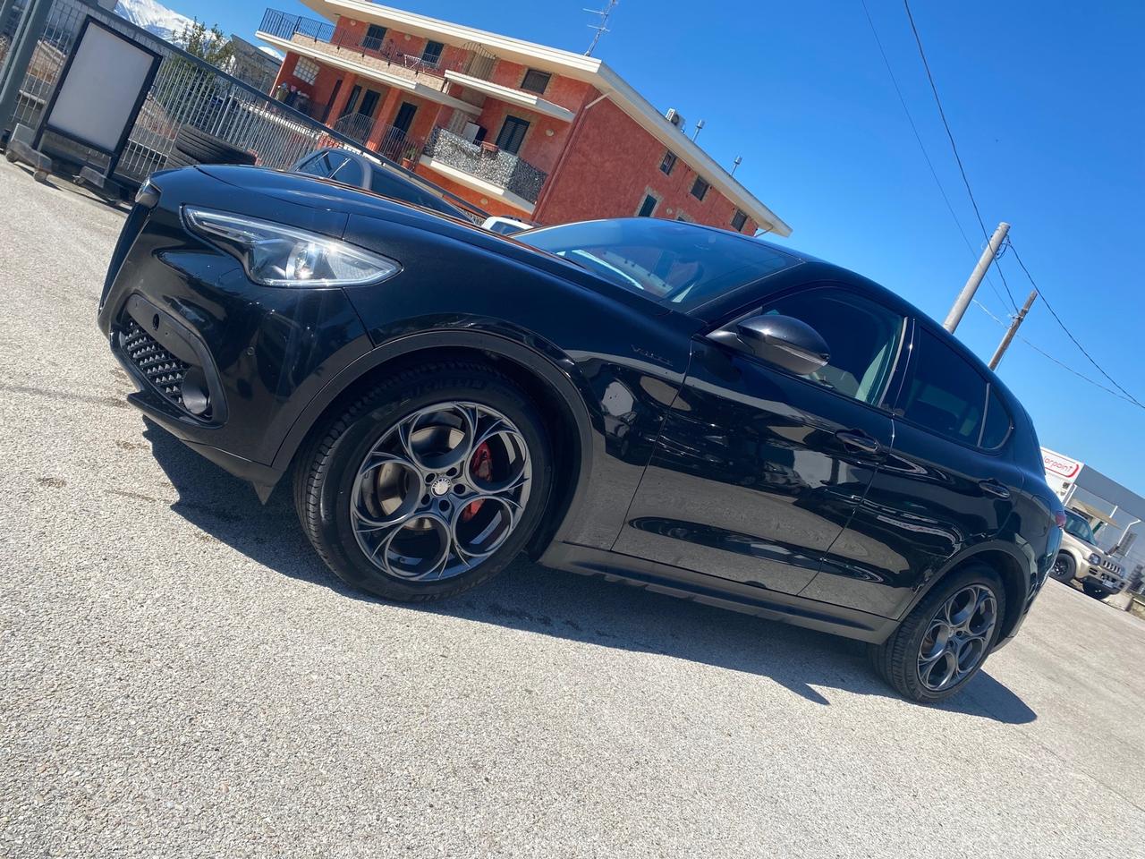 Alfa Romeo Stelvio 2.2 Turbodiesel 180 CV AT8 RWD Super