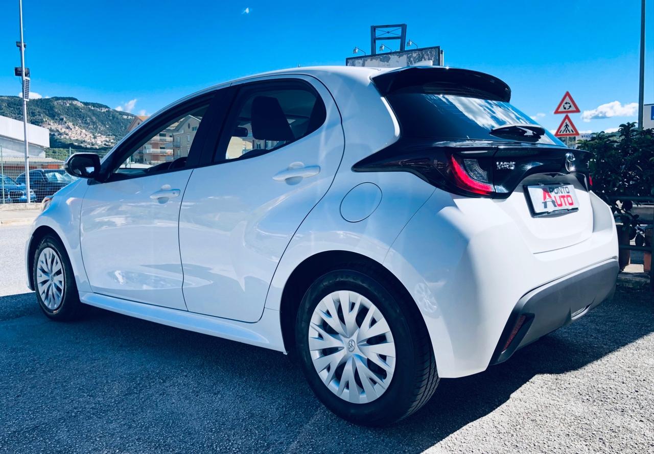Toyota Yaris 1.0 5 porte Active