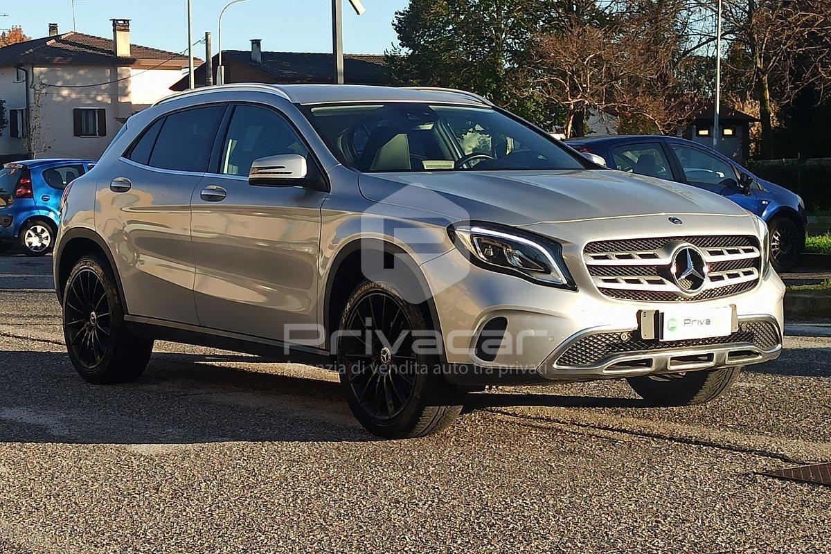 MERCEDES GLA 200 Sport