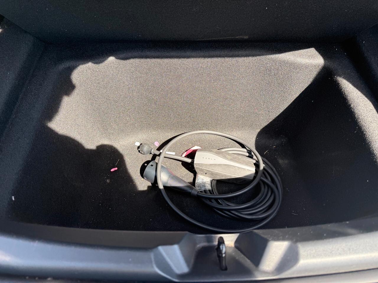 Tesla Model 3 RWD