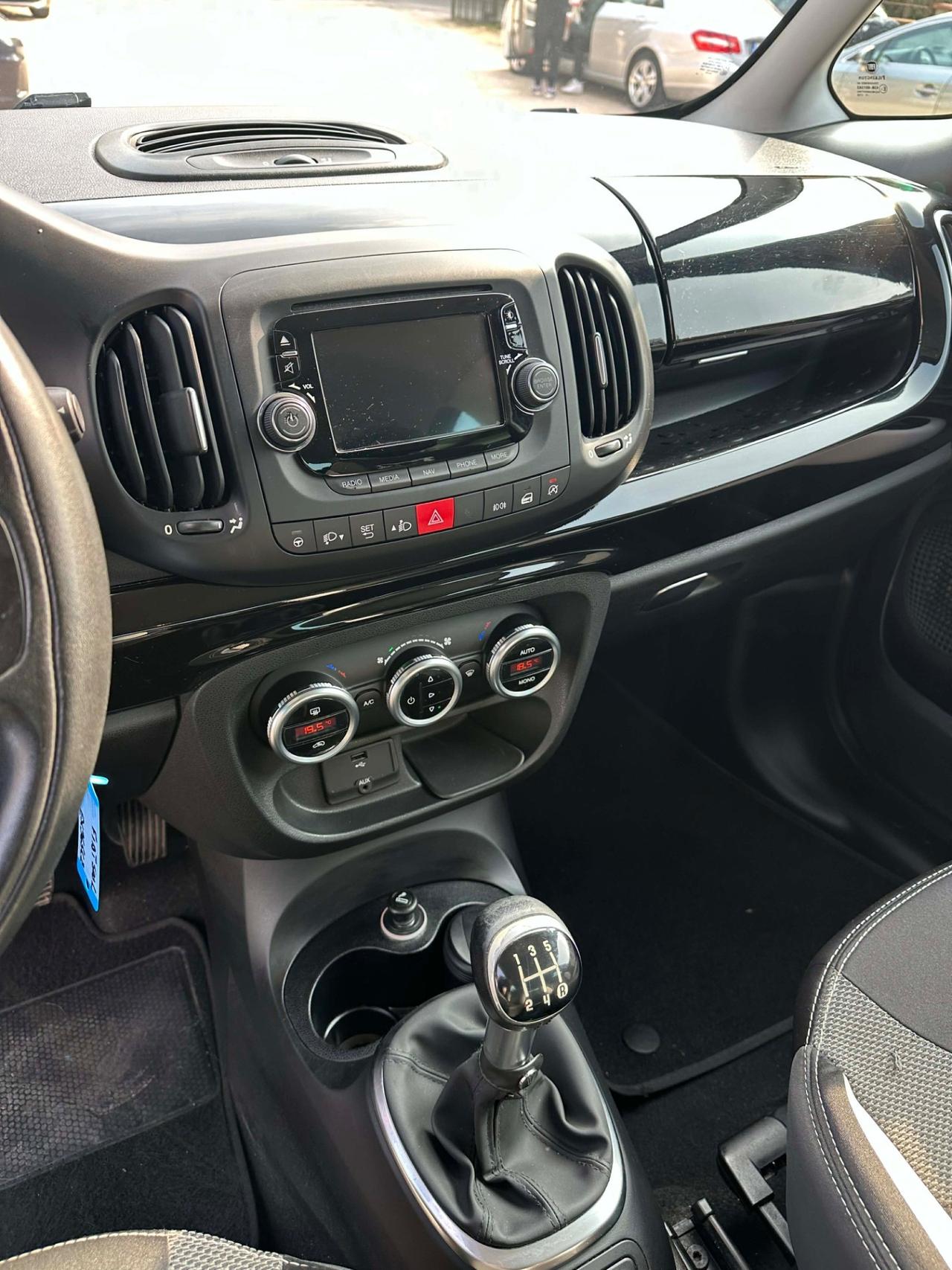 Fiat 500L 1.3 MTJ 95 CV TREKKING NEOPAT KMCERT