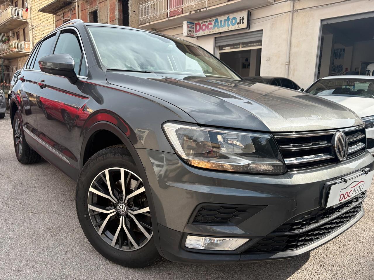 Volkswagen Tiguan 2.0 TDI SCR 4MOTION Business BlueMotion Technology