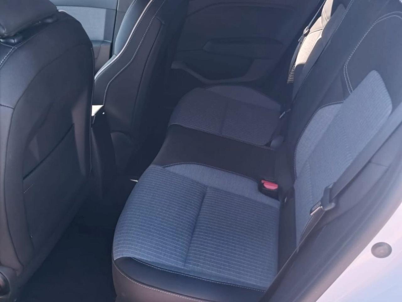 Renault Clio Full Hybrid E-Tech 145 CV 5 porte Techno