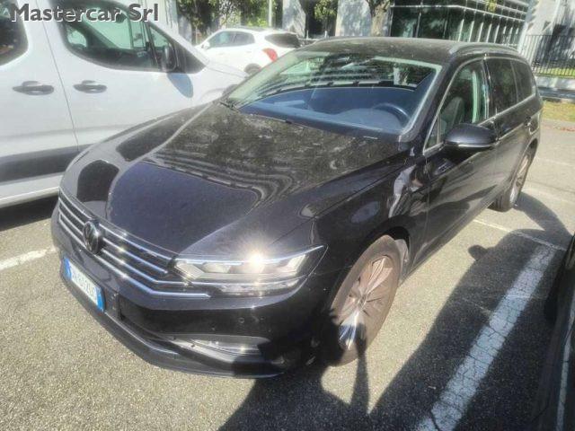 VOLKSWAGEN Passat Variant Passat VIII Variant 2.0 tdi Business 150cv dsg TG