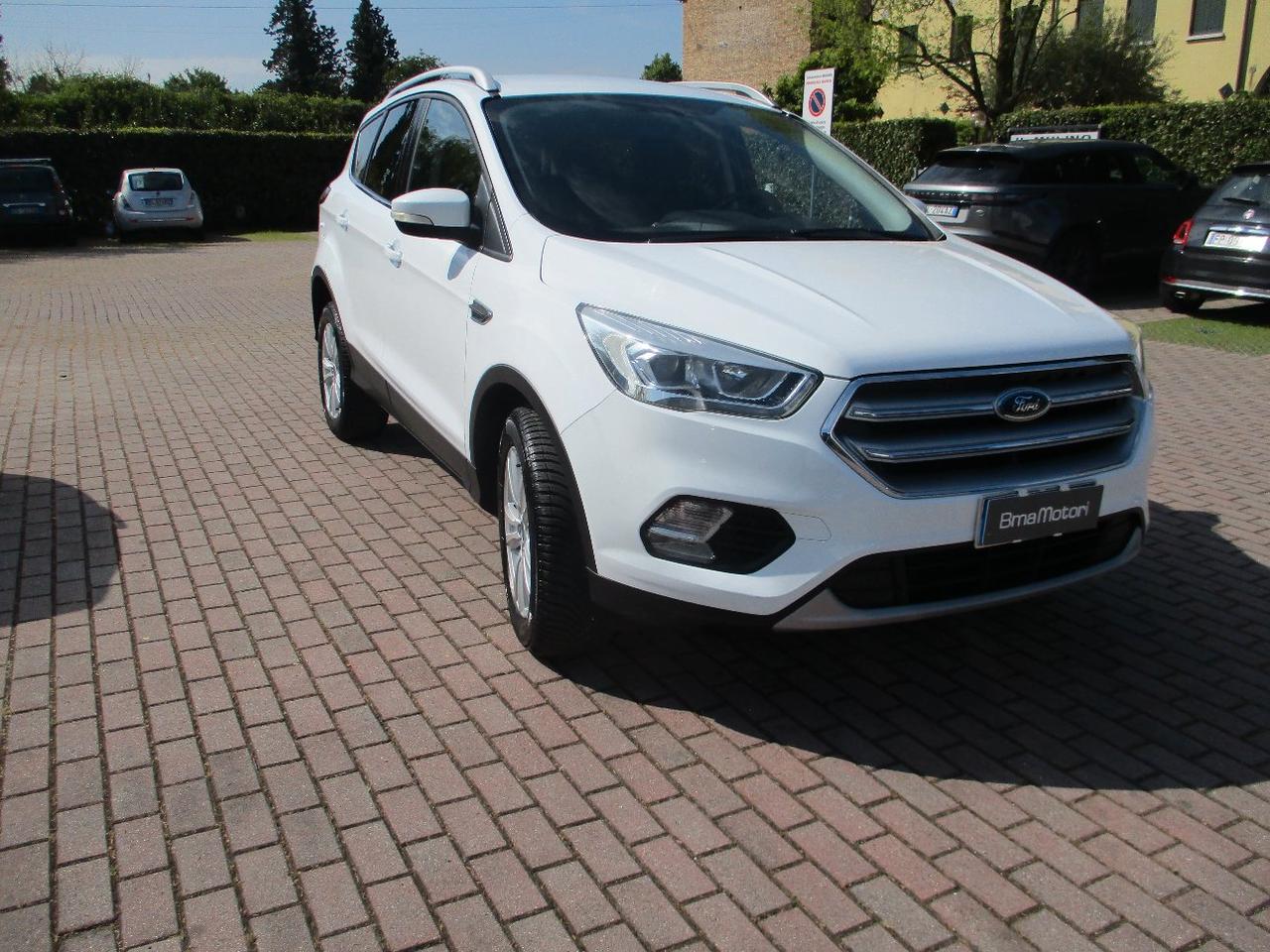 Ford Kuga 1.5 tdci Business s&s 2wd 120cv powershift
