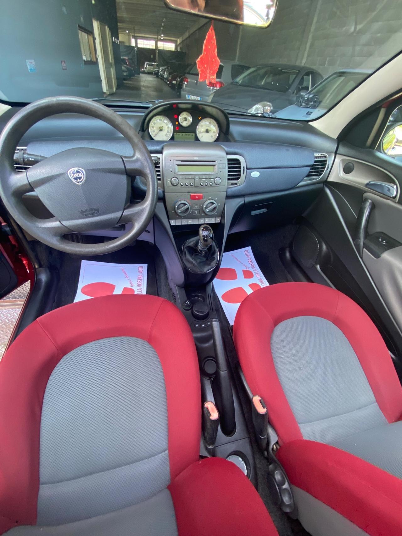 Lancia Ypsilon 1.2 Oro neopatentato Tettuccio
