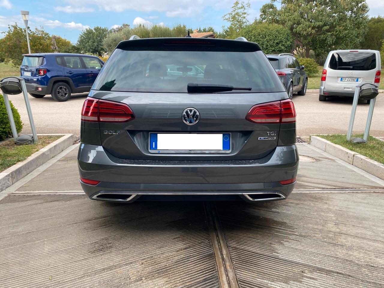 Volkswagen Golf Variant 1.4 TGI DSG Executive BlueMotion