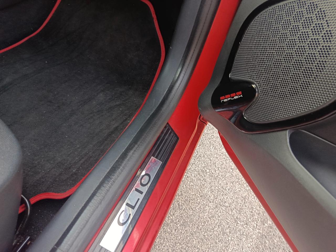 Renault Clio 1.5 dCi 90CV Costume National