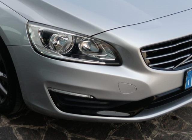 VOLVO V60 D3 Momentum